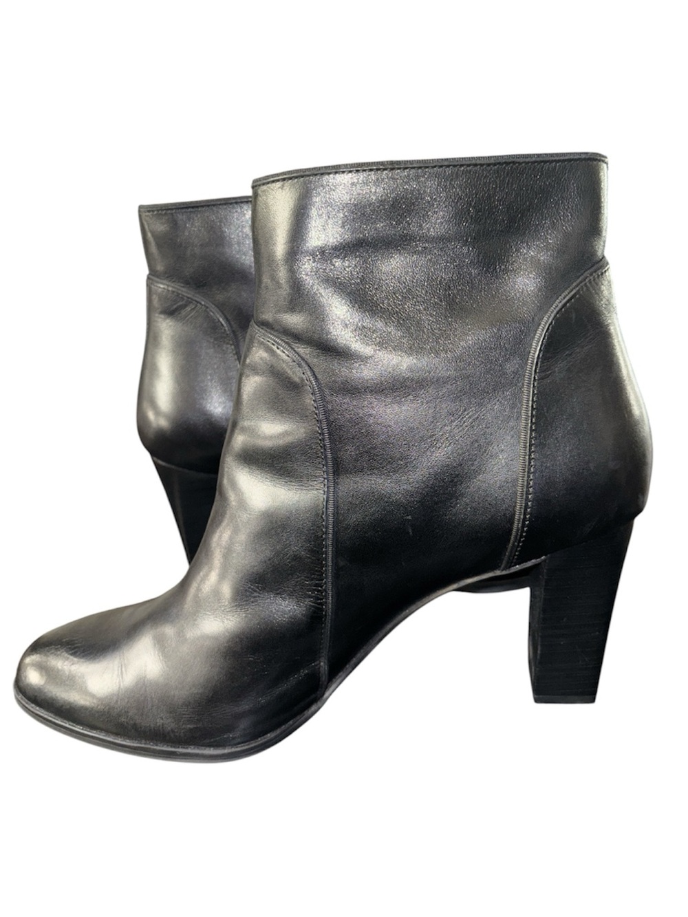 ADRIENNE VITTADINI Taki Soft Calf Black Leather Booties with Side Zipper Details - Picture 5 of 9